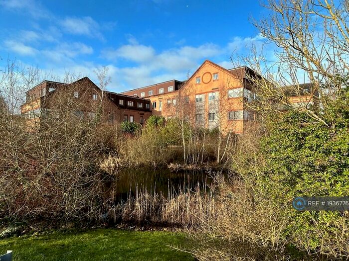 1 Bedroom Flat To Rent In Bartley Way, Hook, RG27