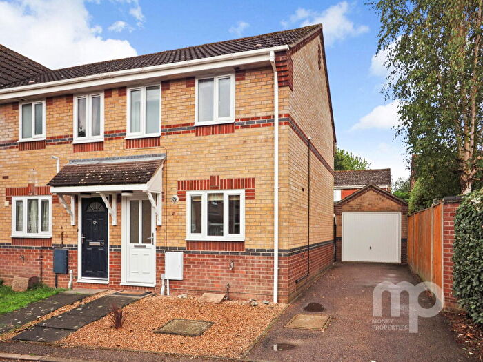 2 Bedroom Semi-Detached House For Sale In Deacon Drive, Hethersett, NR9