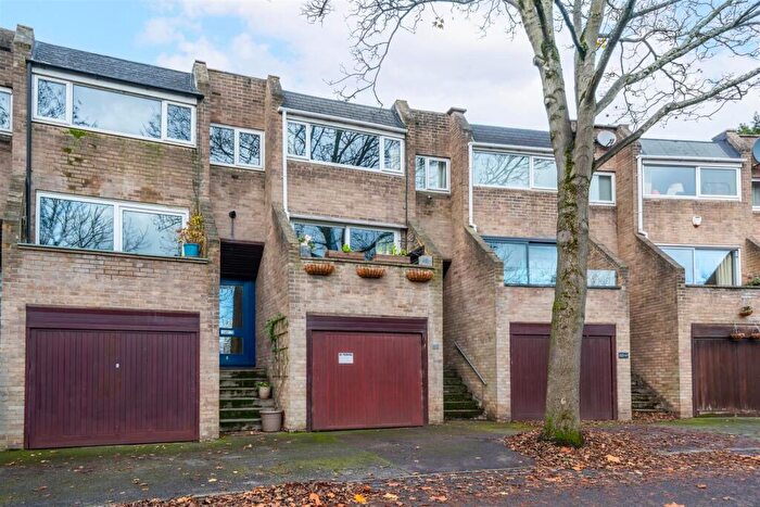 3 Bedroom Link Detached House For Sale In Lincoln Circus, The Park, Nottingham, NG7