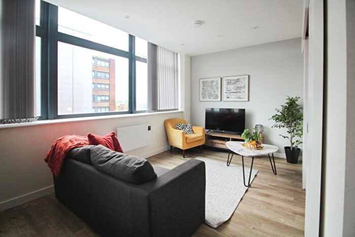 1 Bedroom Apartment For Sale In Seymour Grove, Old Trafford, Manchester, M16