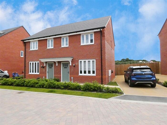 3 Bedroom Semi-Detached House For Sale In Firgrove Way, Whiston, Prescot, L35