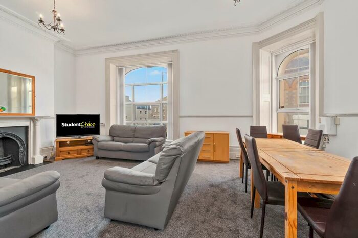 9 Bedroom Terraced House To Rent In North Hill, Plymouth, Devon, PL4