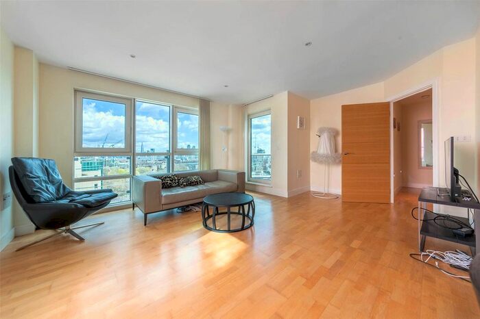 2 Bedroom Flat To Rent In Anchor House, St George Wharf, London, SW8