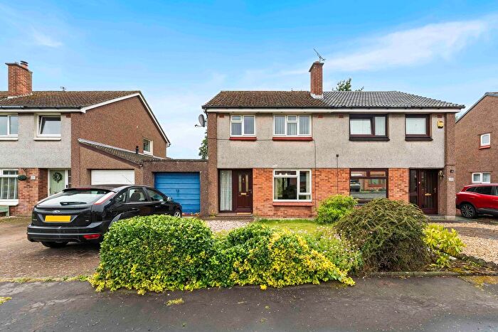 3 Bedroom Semi-Detached House For Sale In Morar Road, Crossford, Dunfermline, KY12