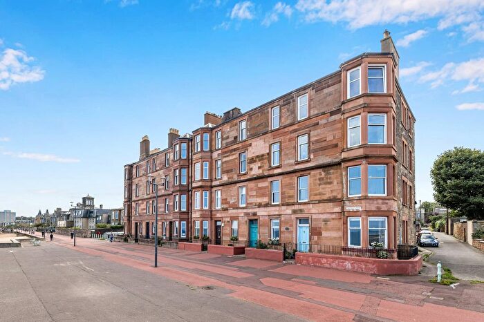 2 Bedroom Flat For Sale In Promenade, Portobello, Edinburgh, EH15