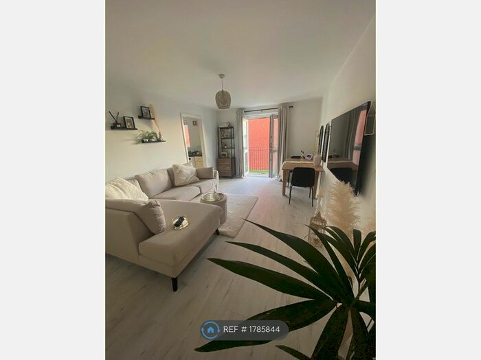 2 Bedroom Flat To Rent In Liverpool, Liverpool, L3