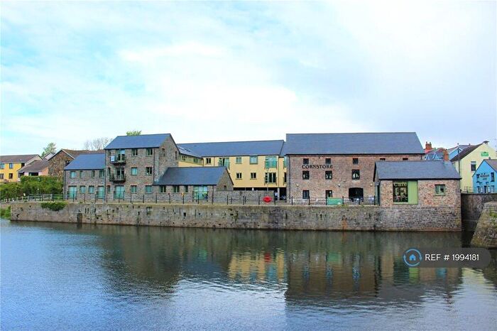 1 Bedroom Flat To Rent In North Quay Court, Pembroke, SA71