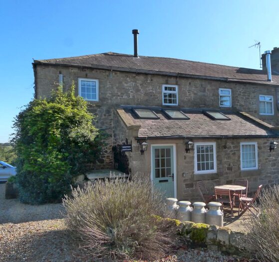 2 Bedroom Cottage To Rent In Dukes Place, Bishop Thornton, HG3