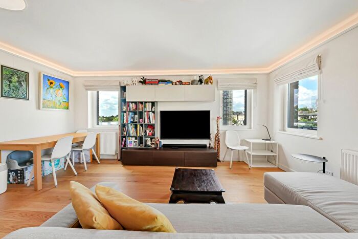 2 Bedroom Flat To Rent In Kings College Court, Primrose Hill Road, NW3