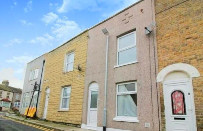 2 Bedroom Property To Rent In Alma Road, Ramsgate, CT11