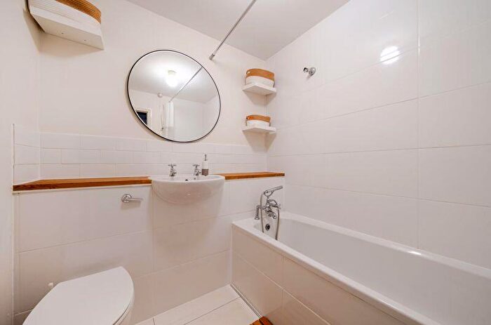 3 Bedroom Terraced House For Sale In Stanley Close, New Eltham, SE9