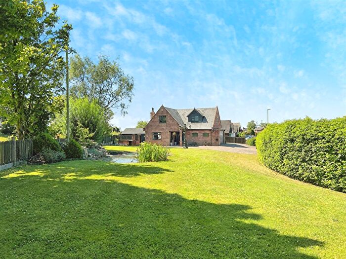 4 Bedroom Detached House For Sale In Farmside Lane, Biddulph Moor, Stoke-On-Trent, ST8