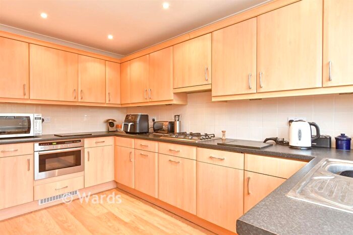 3 Bedroom Detached Bungalow For Sale In Bumbles Close, Rochester, Kent, ME1