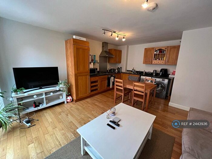 2 Bedroom Flat To Rent In Brook House, Derby, DE1