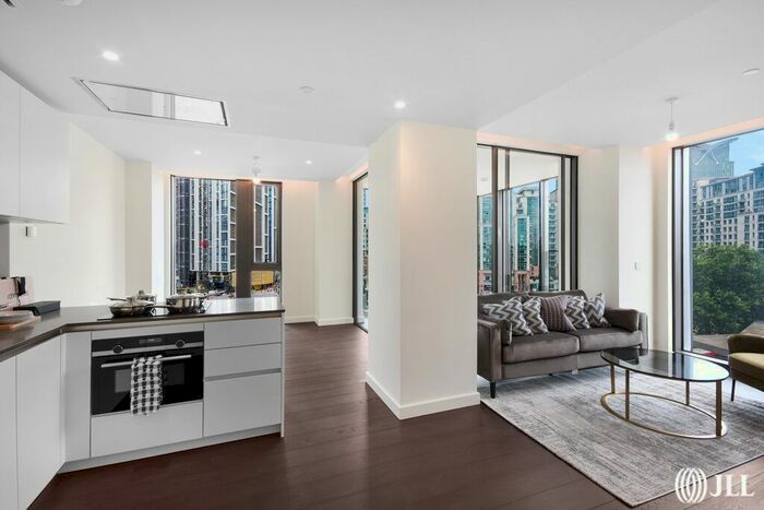 2 Bedroom Flat To Rent In Bondway, London, SW8