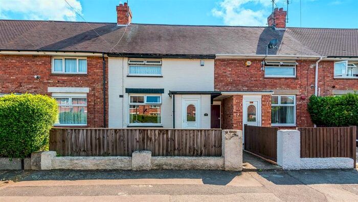 2 Bedroom Property To Rent In Danefield Road, Abington, Northampton NN3