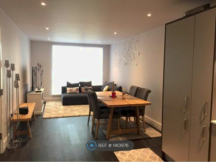 2 Bedroom Flat To Rent In Aria Apartments, Leicester, LE1