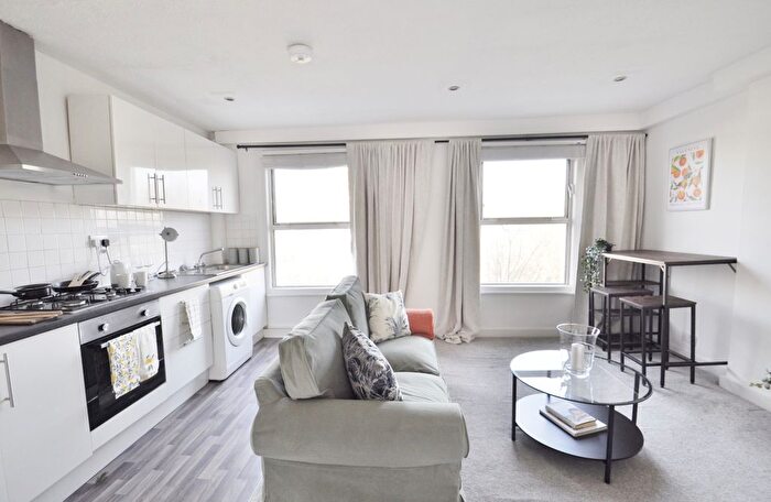 1 Bedroom Flat To Rent In Lillie Road, Fulham, SW6