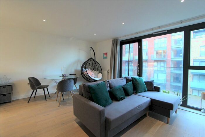 1 Bedroom Flat To Rent In Redwell House, Singapore Road, London, W13