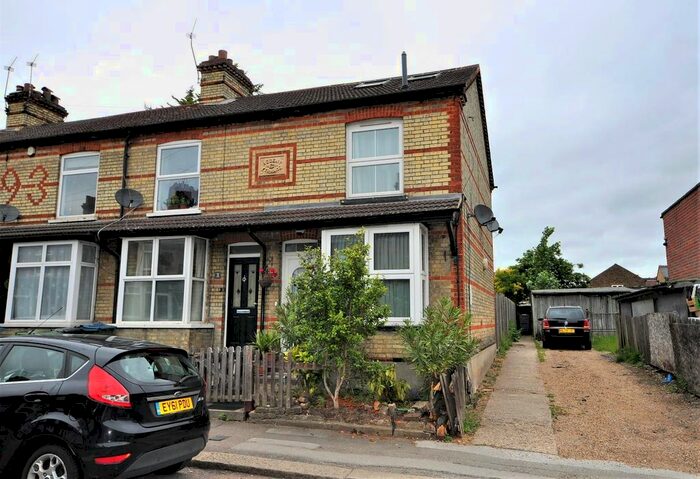 2 Bedroom Maisonette To Rent In Regent Street, Watford, WD24