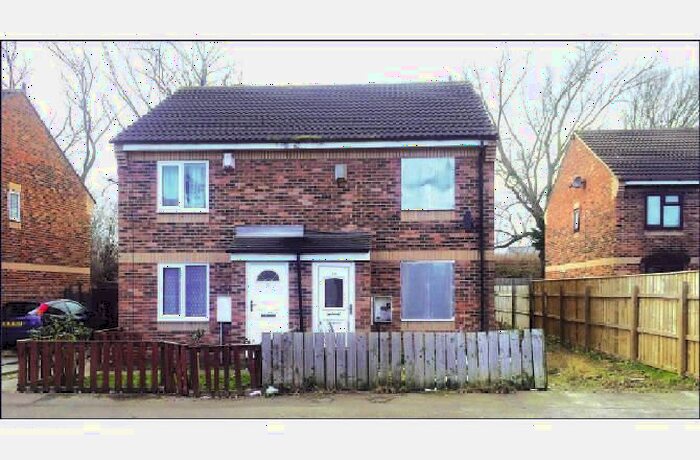 3 Bedroom Semi-Detached House For Sale In Limetrees Close, Middlesbrough, Cleveland, TS2