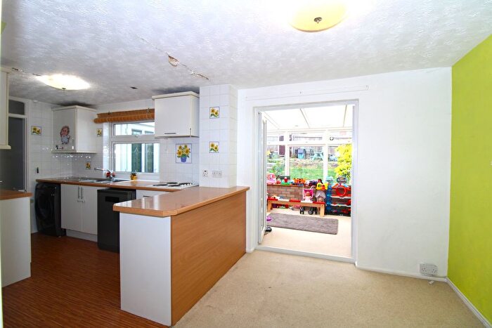 3 Bedroom Terraced House For Sale In Webb Rise, Stevenage, SG1