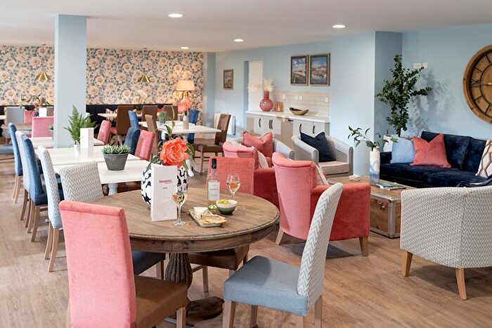 1 Bedroom Flat To Rent In Exmouth, EX8