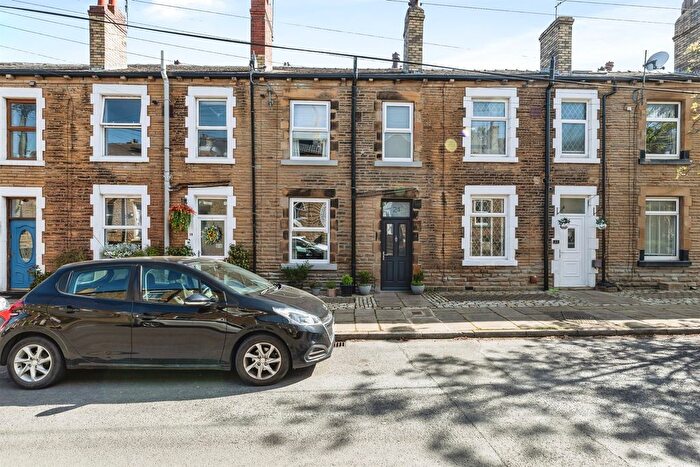 2 Bedroom Terraced House For Sale In Queen Street, East Ardsley, Wakefield, WF3