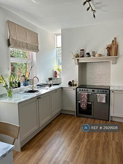 2 Bedroom Semi Detached House To Rent In Hyde Road, Stockport, SK6