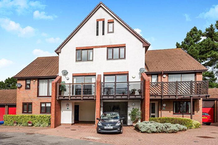 3 Bedroom Terraced House To Rent In Port Solent, PO6