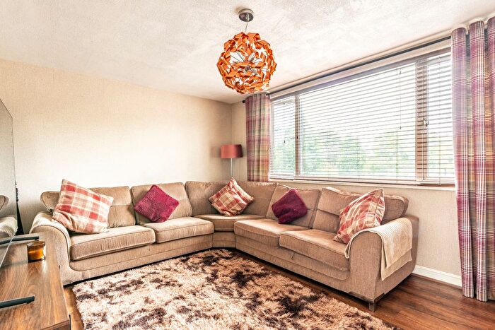 3 Bedroom Terraced House For Sale In Shortlands Road, Lawrence Weston, Bristol, BS11