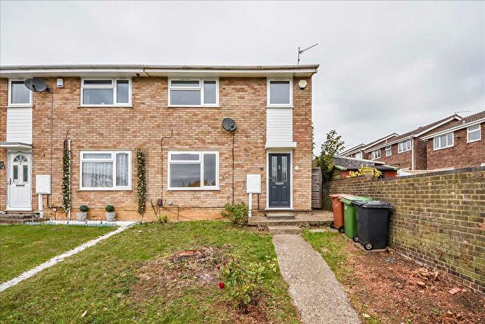 3 Bedroom Mews To Rent In Marlborough Avenue, Wellingborough, NN8