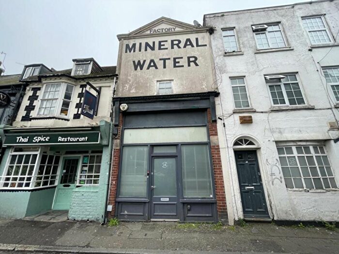 4 Bedroom House To Rent In Boyces Street, Brighton, East Sussex, BN1