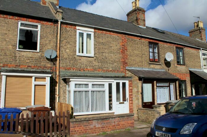 2 Bedroom Cottage To Rent In Field Terrace Road, CB8