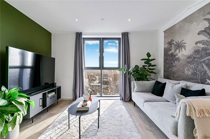 3 Bedroom Apartment To Rent In Swan Street, Manchester, M4