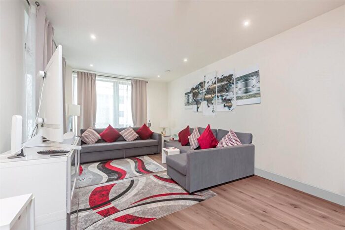 2 Bedroom Apartment For Sale In Flour Millers House, Aberfeldy Village, New Village Avenue, E14