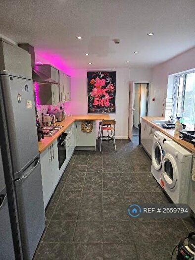 6 Bedroom Terraced House To Rent In King Edward Road, Swansea, SA1