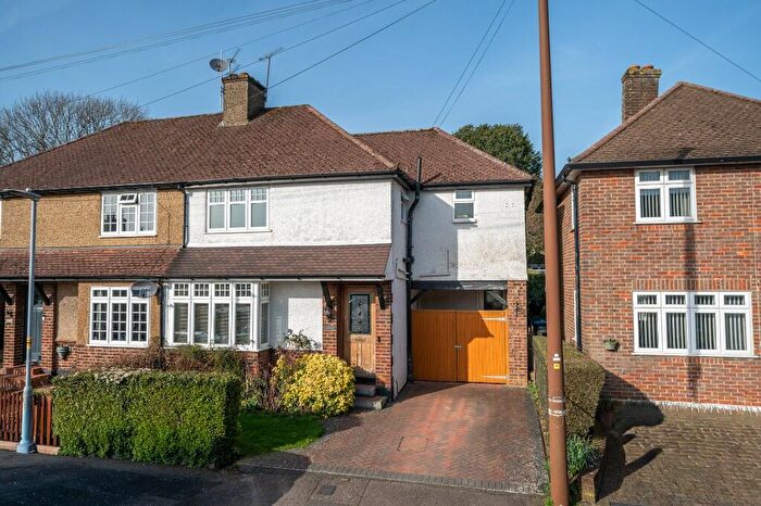 4 Bedroom Semi-Detached House For Sale In Grosvenor Terrace, Boxmoor Village, Hemel Hempstead, Hertfordshire, HP1