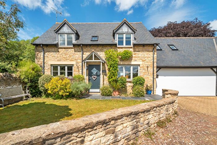 4 Bedroom Detached House For Sale In Hinton In The Hedges, Nr Brackley, NN13