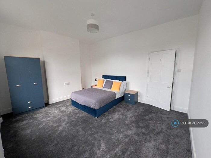 4 Bedroom Terraced House To Rent In Mauldeth Road, Manchester, M14