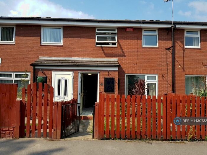 3 Bedroom Terraced House To Rent In Oldfield Avenue, Leeds, LS12