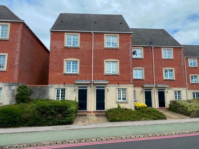 3 Bedroom Terraced House To Rent In Columbus Avenue, Brierley Hill, DY5