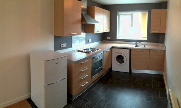 2 Bedroom Apartment To Rent In Carlton Court, Carlton, S71