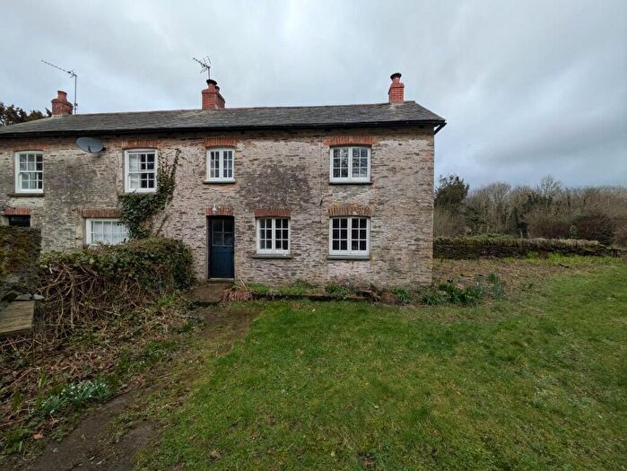 3 Bedroom Semi-Detached House To Rent In Vine Tree Cottage, EX31