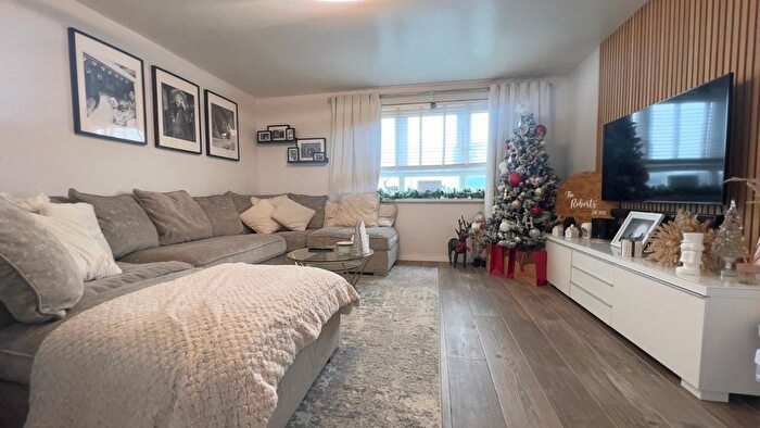 2 Bedroom Flat To Rent In Lydgate Road, Southampton, Hampshire, SO19