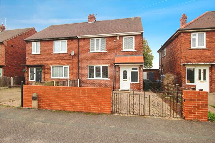 3 Bedroom Semi-Detached House For Sale In Lauder Road, Bentley, Doncaster, South Yorkshire, DN5
