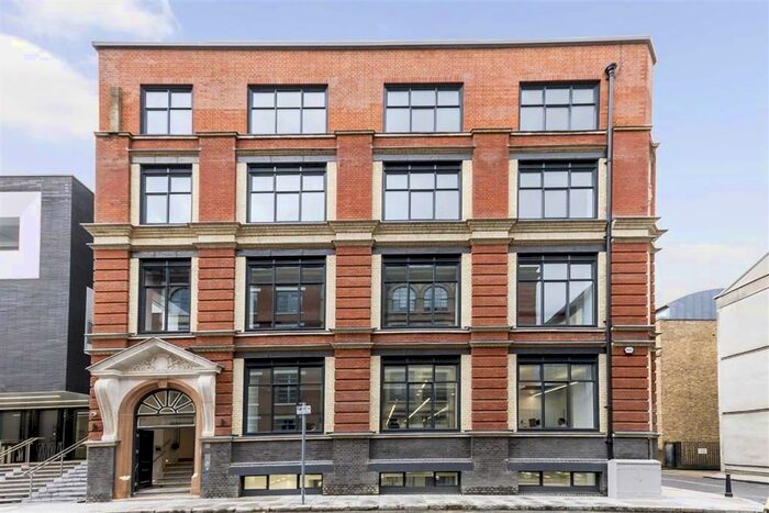 3 Bedroom Flat To Rent In Queen Elizabeth Street, London, SE1