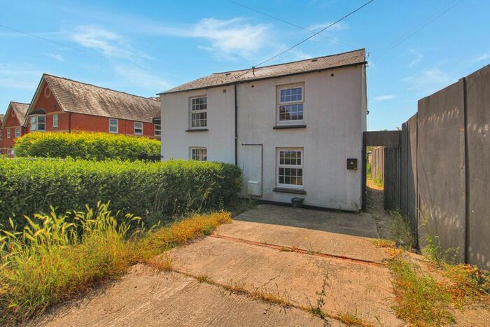 2 Bedroom Semi-Detached House To Rent In South Street, Braintree, CM7