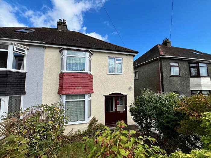 3 Bedroom Semi Detached House For Sale In Longmeadow Road, Saltash, PL12