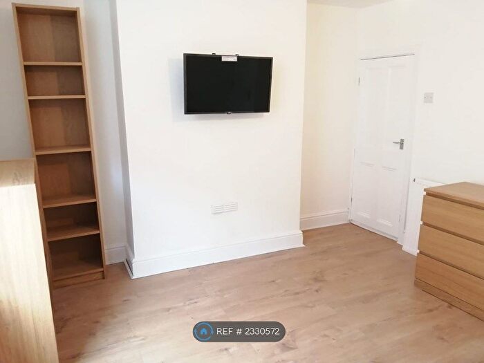 2 Bedroom Flat To Rent In Knight Street, Lincoln, LN5